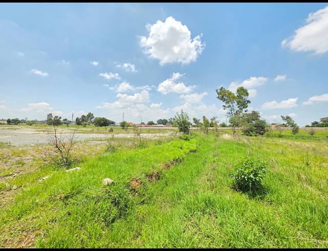 19,042M² VACANT LAND FOR SALE IN CITY DEEP